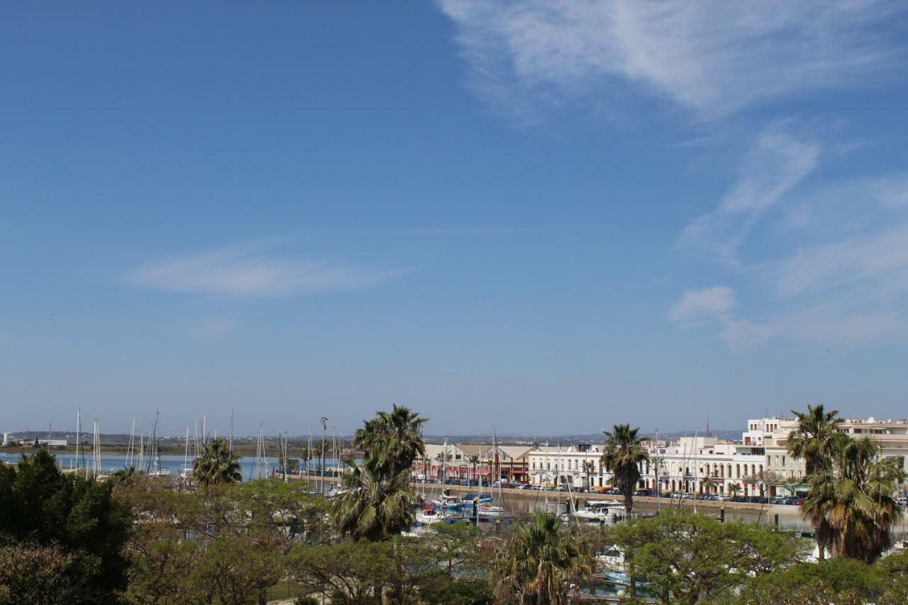 阿亚蒙特Aloja Puerto Deportivo公寓 外观 照片